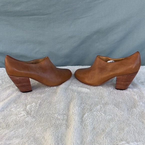 EUC Dieppa Restrepo Lady Shoes Size 7 - Picture 3 of 10